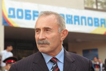 Генерал Асламбек Аслаханов